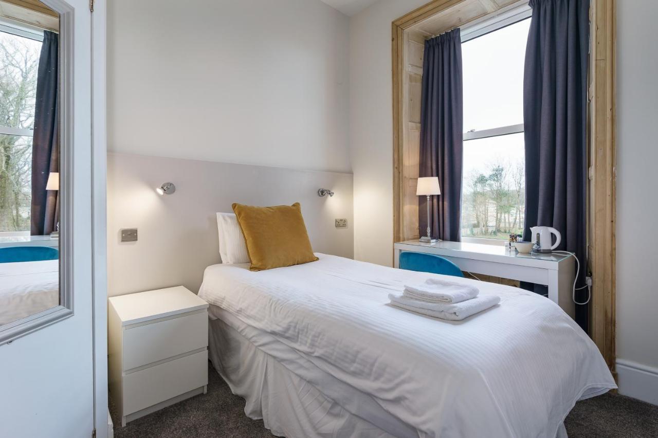 Woodlands Hall Hotel Ederyn ภายนอก รูปภาพ