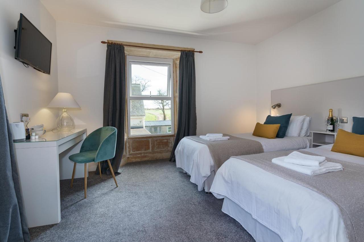 Woodlands Hall Hotel Ederyn ภายนอก รูปภาพ